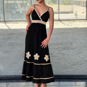 ROBE BRETELLE A DETAILS CROCHET